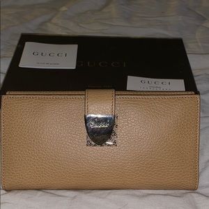 Gucci wallet